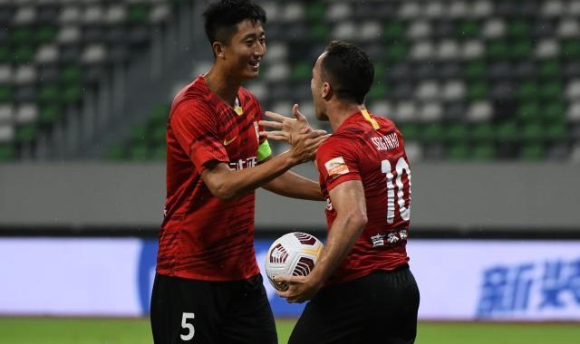 开云-2年后再战大连亚泰成功复仇 超级升班马有何魔力？