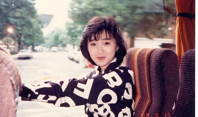 开云体育-堕落的“清纯女星”酒井法子，这张腿间蝴蝶背后，隐藏着的故事