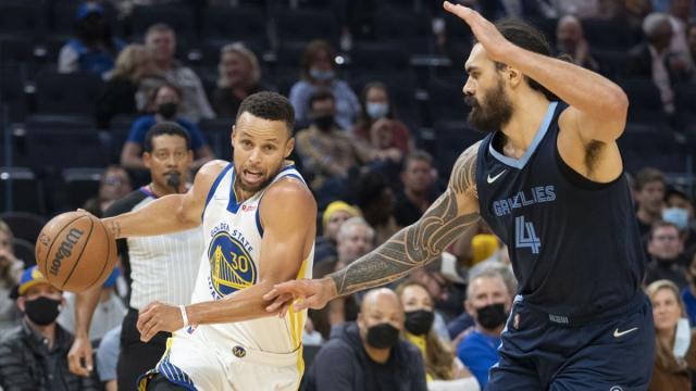 Steph-Curry-Steven-Adams-USATSI-17047549.jpg